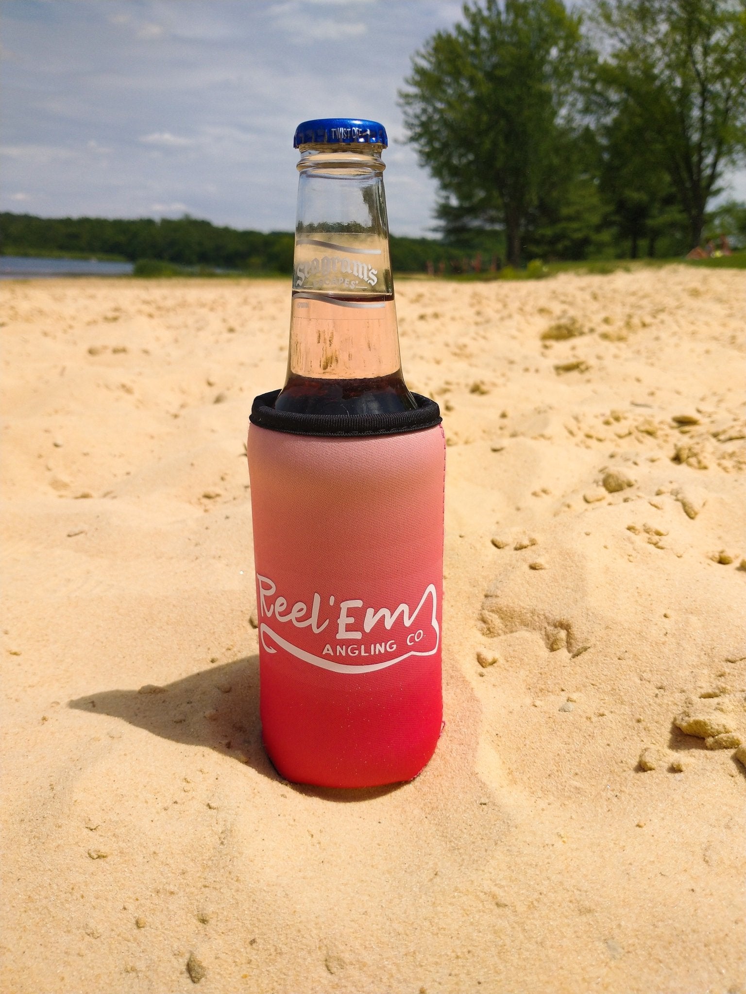 Gradiant Slim Coozie w/ Black Trim - Reel 'Em Angling Co.